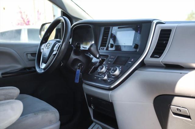 2015 Toyota Sienna L 7 Passenger