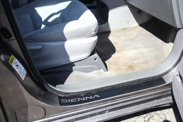 2015 Toyota Sienna L 7 Passenger