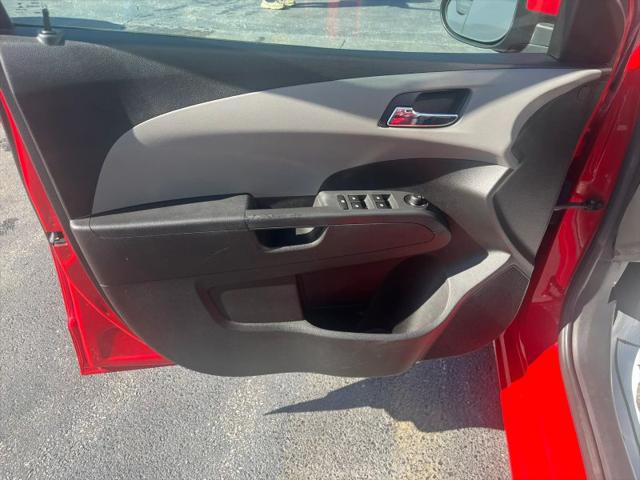 2013 Chevrolet Sonic LT Auto