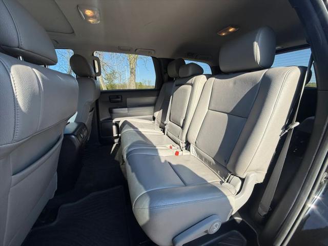 2015 Toyota Sequoia SR5 5.7L V8