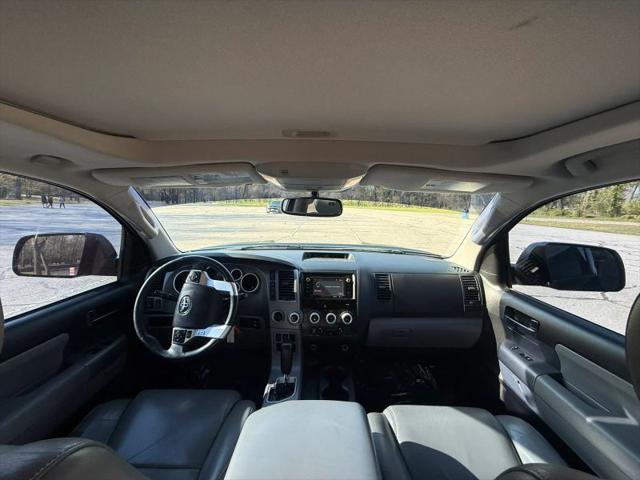 2015 Toyota Sequoia SR5 5.7L V8