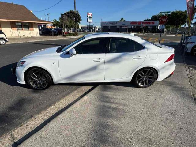 2016 Lexus IS 200t 200t