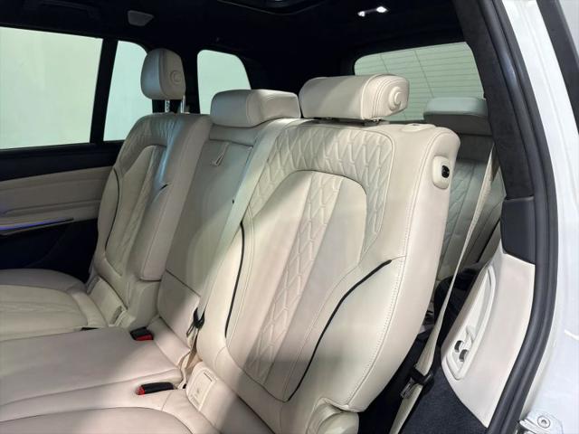 2020 BMW X7 M50i