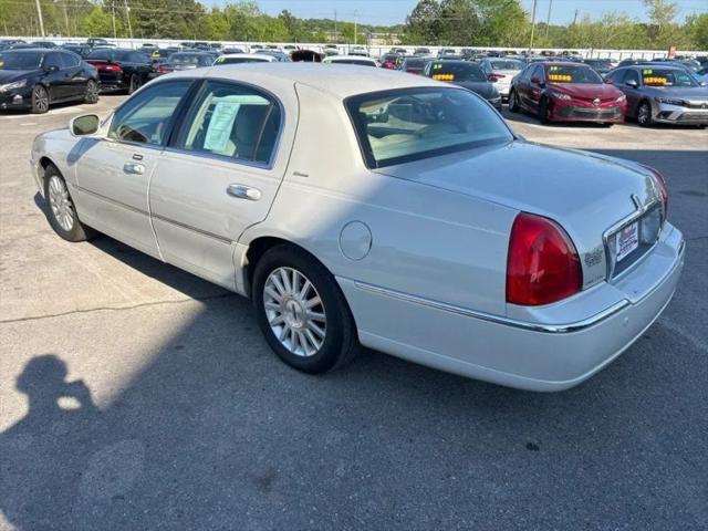 2004 Lincoln Town Car Ultimate