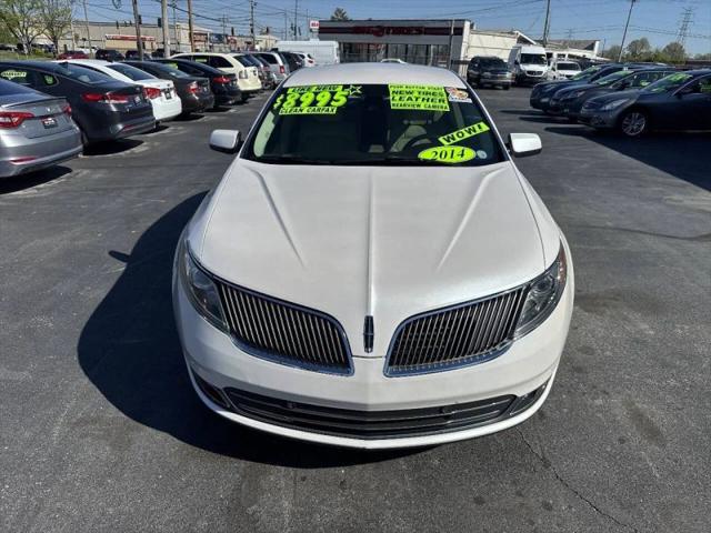 2014 Lincoln MKS Base