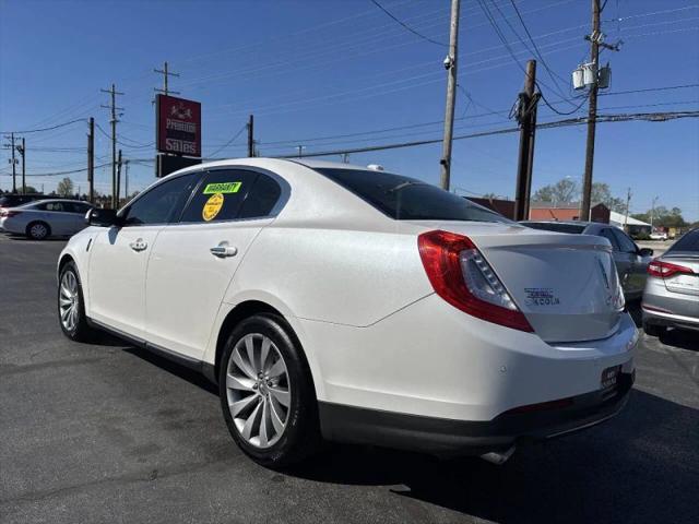 2014 Lincoln MKS Base