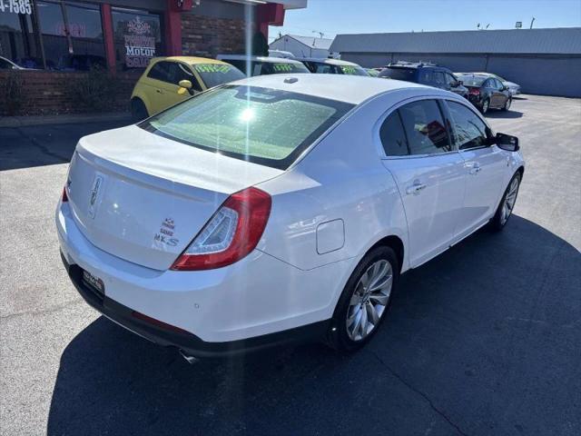 2014 Lincoln MKS Base