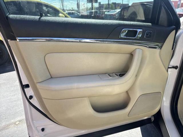 2014 Lincoln MKS Base