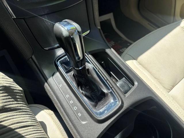 2014 Lincoln MKS Base