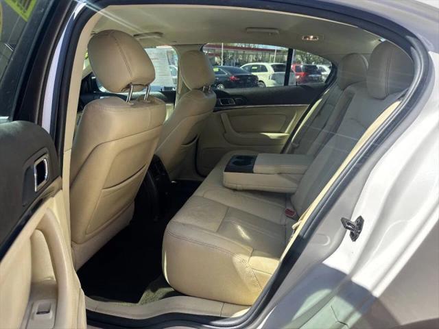 2014 Lincoln MKS Base
