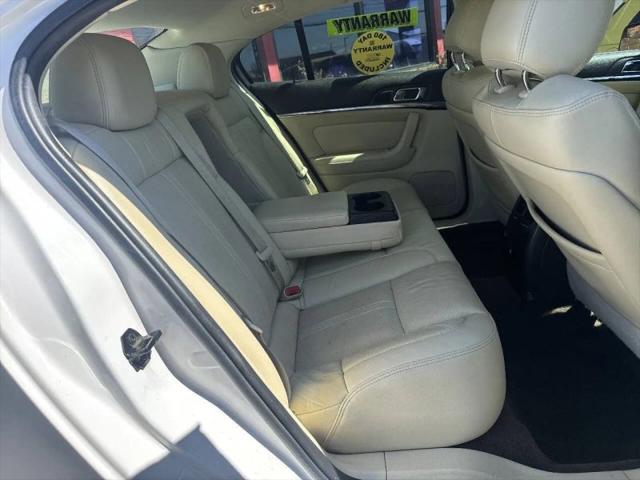 2014 Lincoln MKS Base