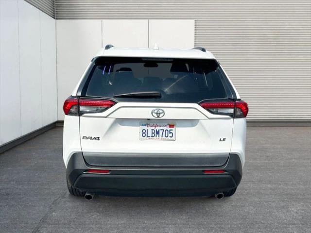2019 Toyota RAV4 LE