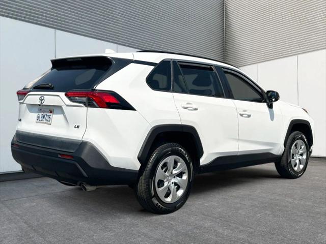 2019 Toyota RAV4 LE