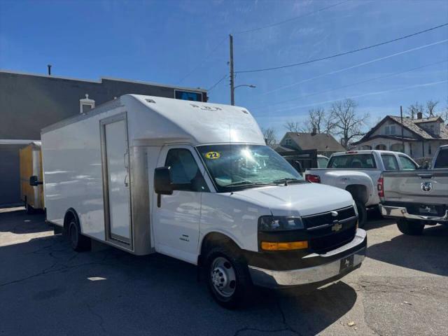 2022 Chevrolet Express Cutaway 4500 Van
