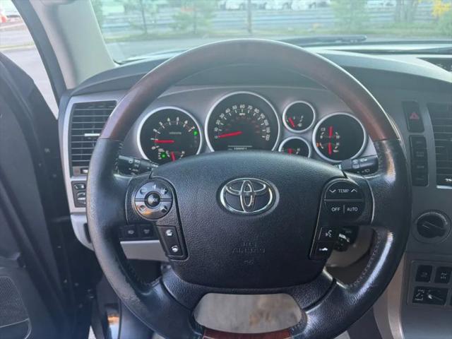 2011 Toyota Sequoia Platinum 5.7L V8