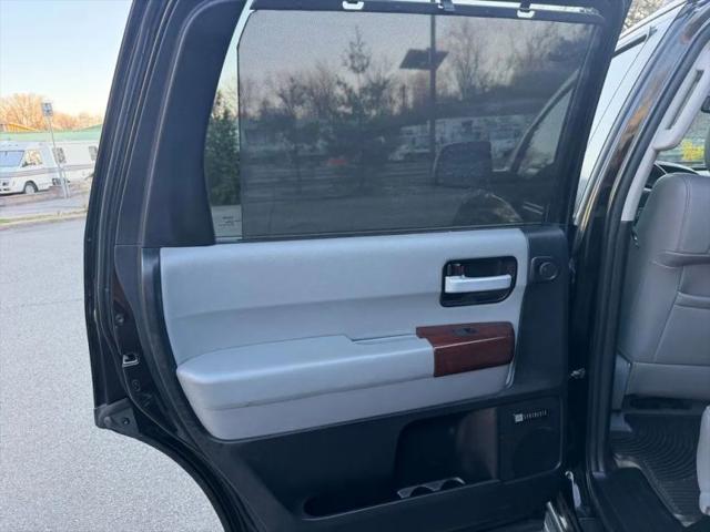 2011 Toyota Sequoia Platinum 5.7L V8