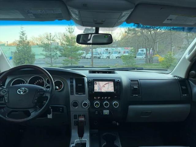 2011 Toyota Sequoia Platinum 5.7L V8