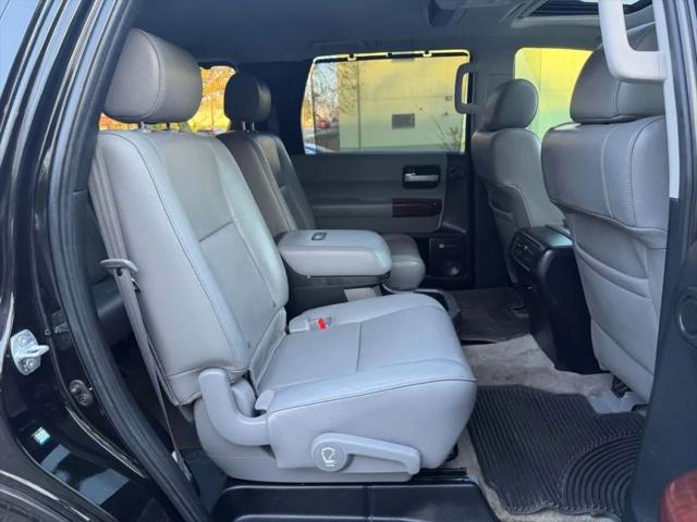 2011 Toyota Sequoia Platinum 5.7L V8