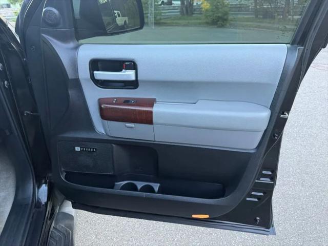 2011 Toyota Sequoia Platinum 5.7L V8