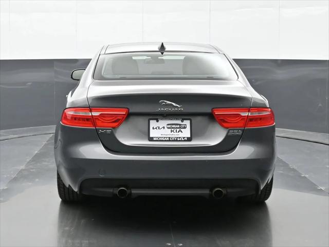 2017 Jaguar XE 35t Premium