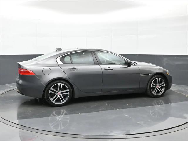 2017 Jaguar XE 35t Premium