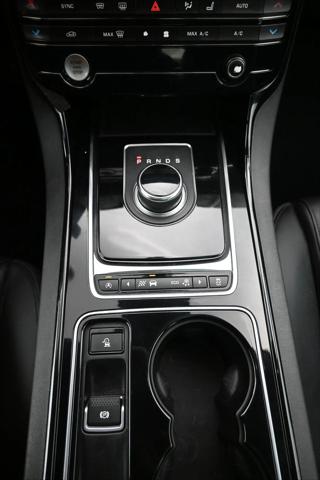 2017 Jaguar XE 35t Premium