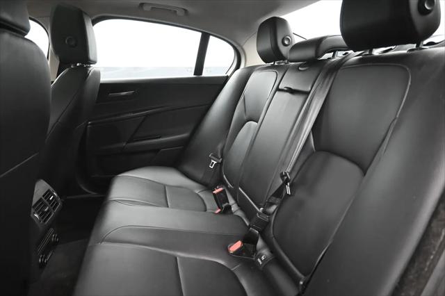 2017 Jaguar XE 35t Premium
