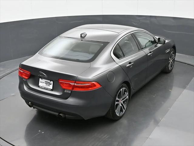 2017 Jaguar XE 35t Premium
