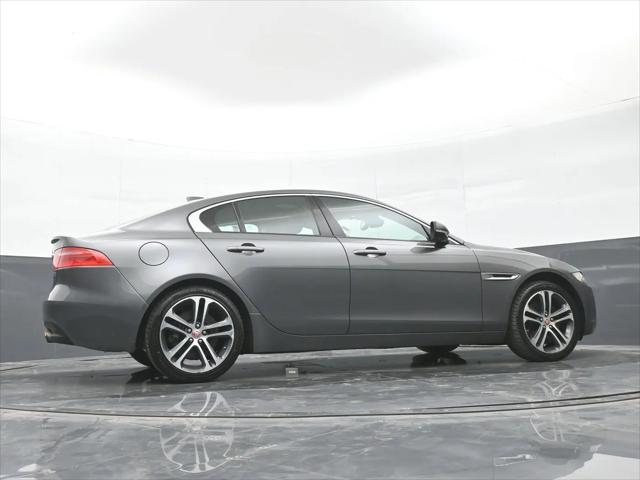 2017 Jaguar XE 35t Premium