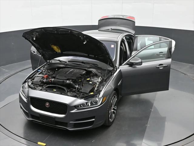 2017 Jaguar XE 35t Premium