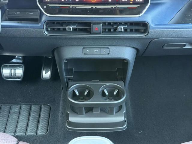 2025 Volkswagen ID. Buzz Pro S Plus with 4MOTION