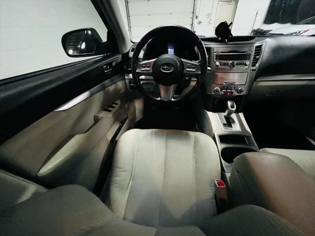 2010 Subaru Legacy 2.5i Premium