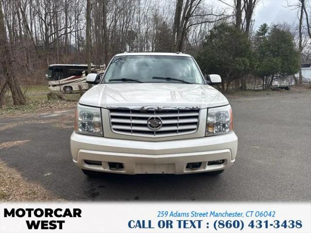 2002 Cadillac Escalade Standard