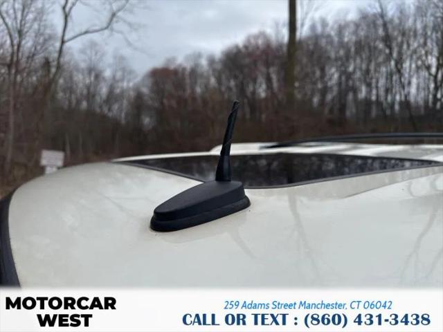 2002 Cadillac Escalade Standard