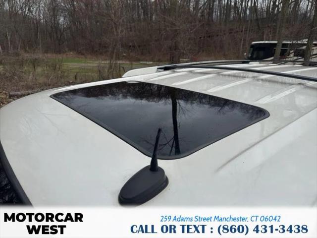 2002 Cadillac Escalade Standard
