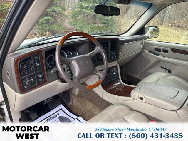 2002 Cadillac Escalade Standard