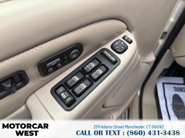 2002 Cadillac Escalade Standard