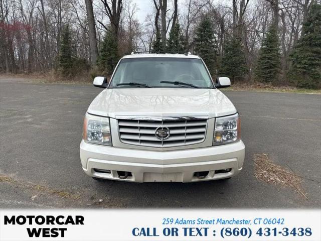 2002 Cadillac Escalade Standard