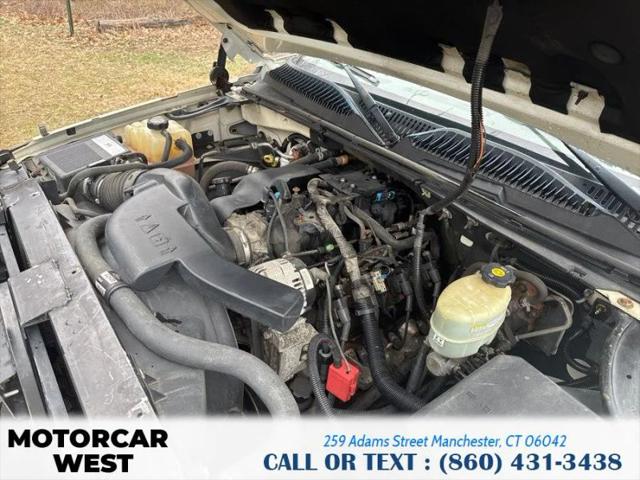 2002 Cadillac Escalade Standard