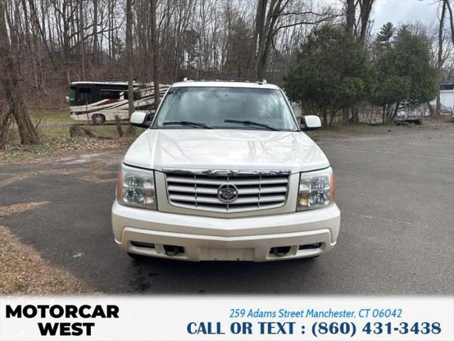 2002 Cadillac Escalade Standard