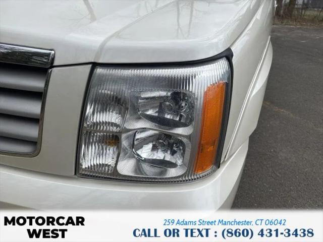 2002 Cadillac Escalade Standard