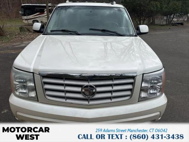 2002 Cadillac Escalade Standard