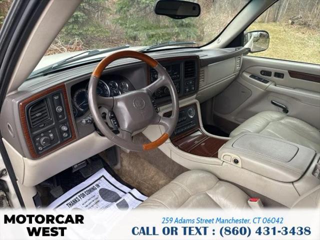 2002 Cadillac Escalade Standard