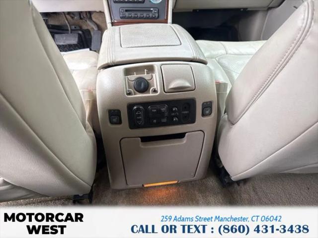 2002 Cadillac Escalade Standard