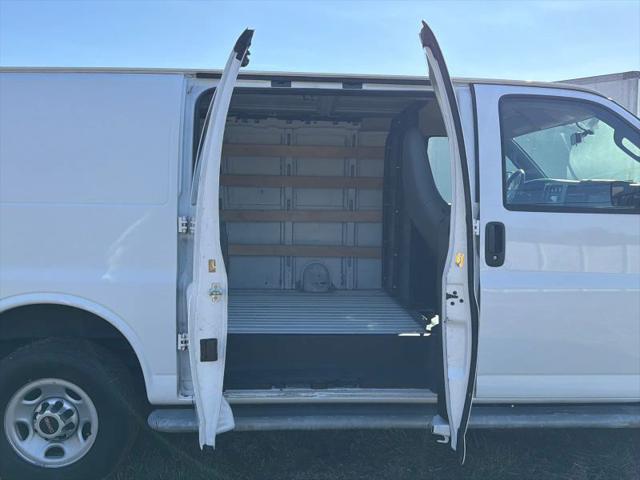 2019 GMC Savana 2500 Work Van