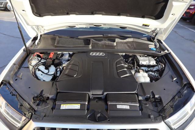 2019 Audi Q7 55 SE Premium