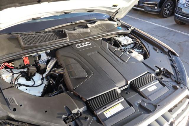 2019 Audi Q7 55 SE Premium
