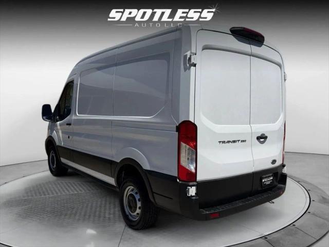 2022 Ford Transit Cargo Van Medium Roof w/RWB