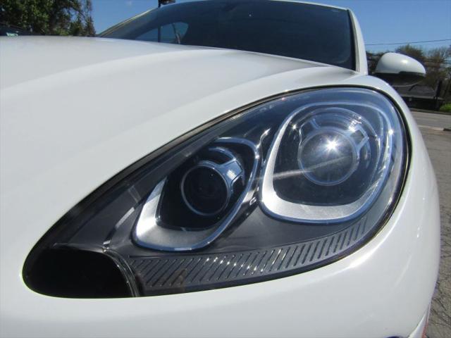 2015 Porsche Macan S