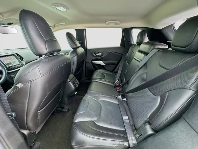 2017 Jeep Cherokee Overland 4x4